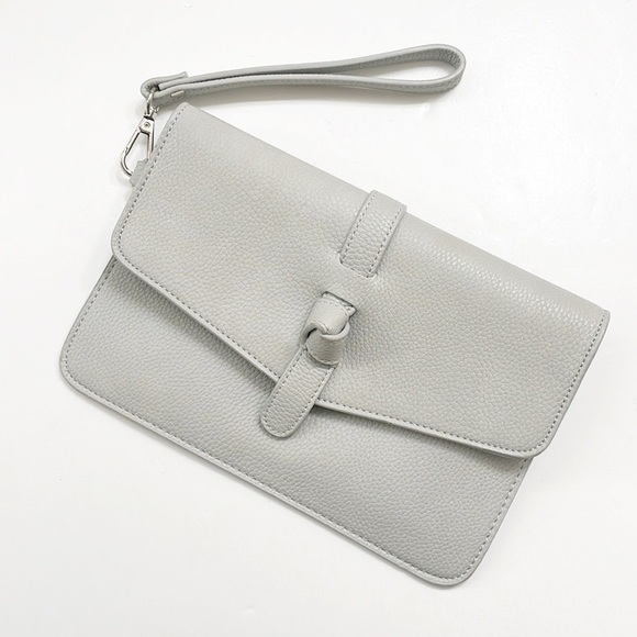 Charming Charlie light gray knot wristlet - Picture 1 of 3